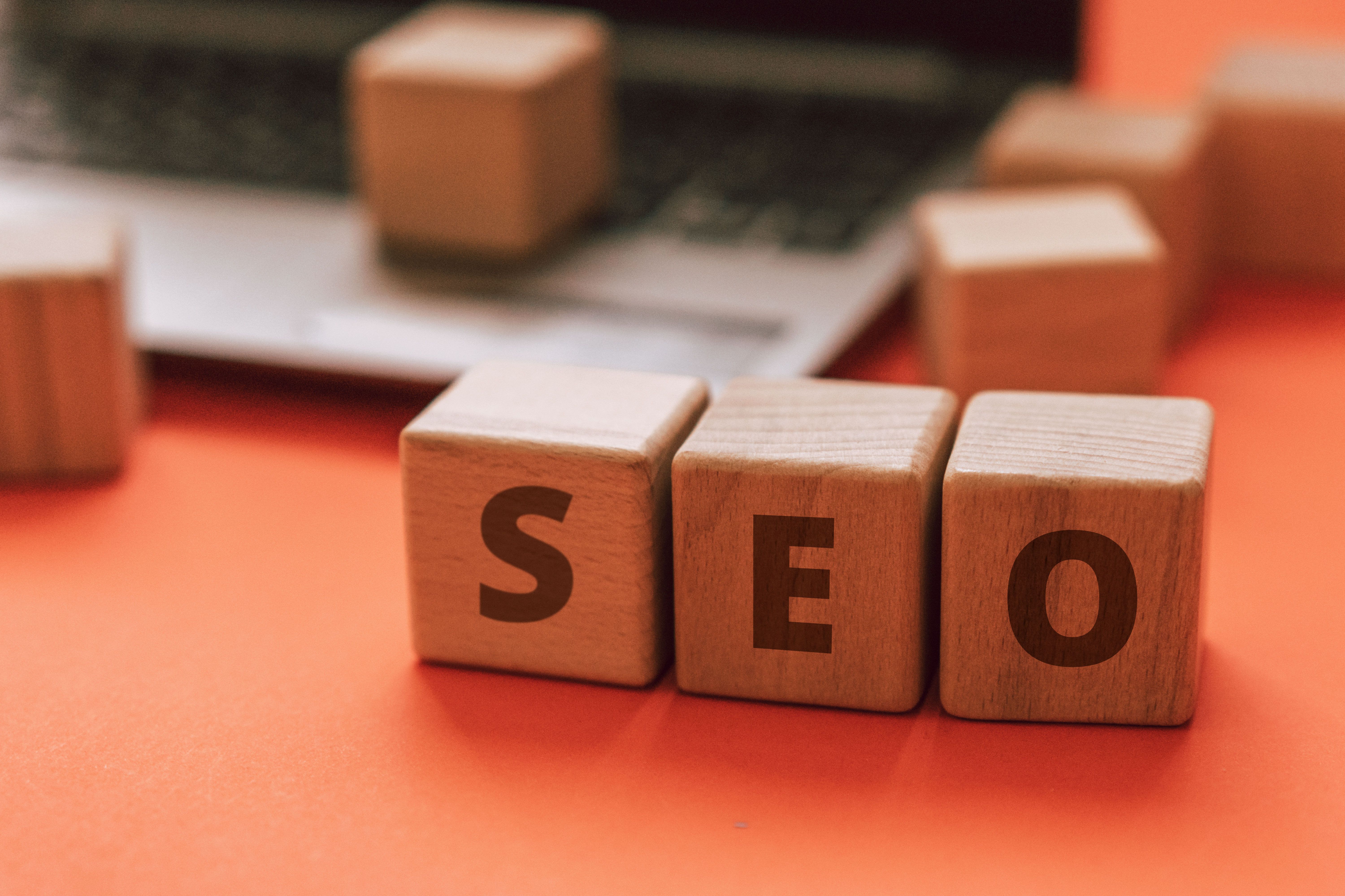 Website Chuẩn SEO Là Gì? 10 Tiêu Chí Google Đánh Giá Website Năm 2026